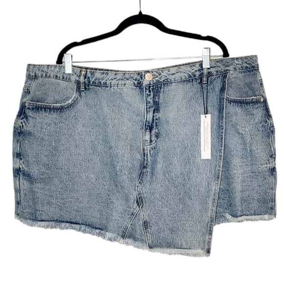 NWT Highway Jeans Plus Size Denim asymmetrical skort. Women's plus size 24. - Picture 1 of 16